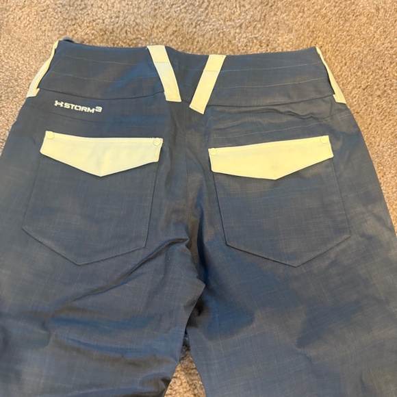 Women's Ski/Snowboard paints and Jacket (Like New) - Picture 8 of 16